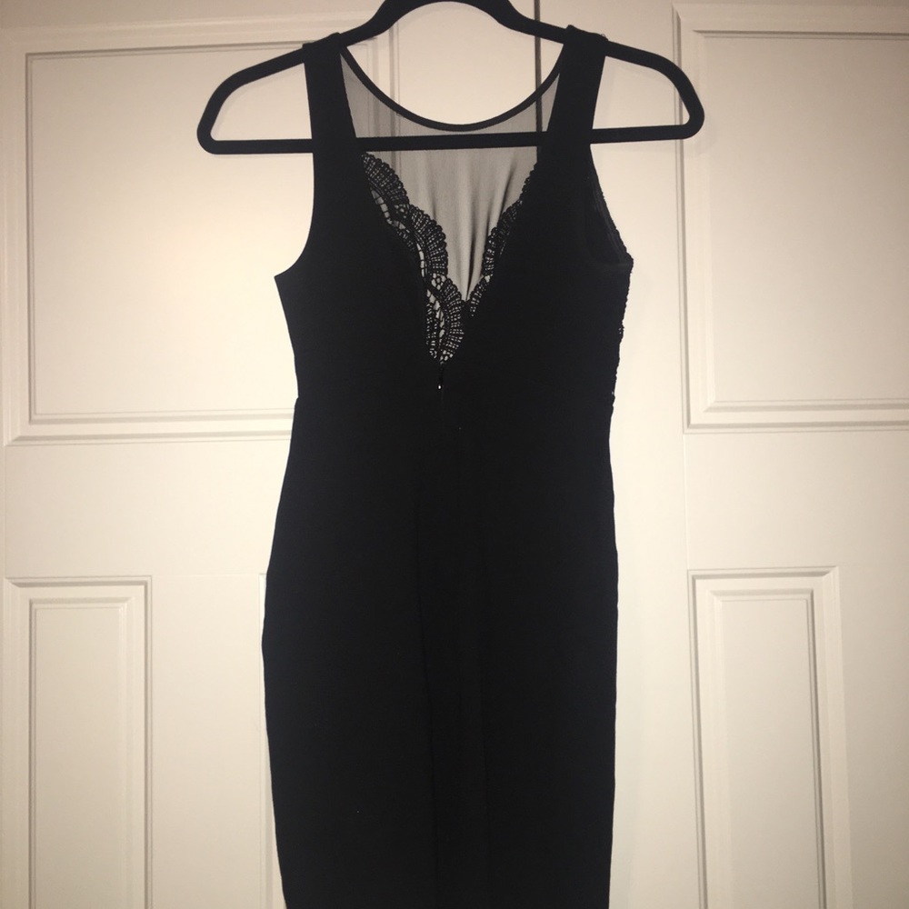 Black lace & backless dress!